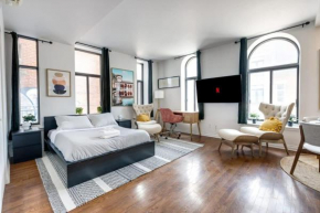 M11 Bright Studio in the Heart of MTL